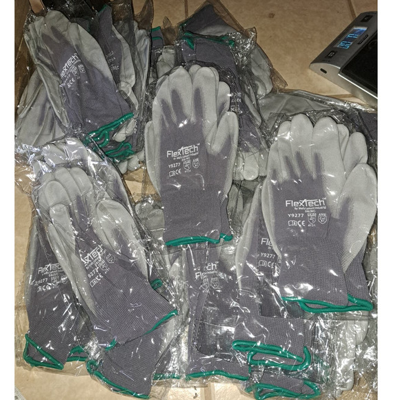 NEW 3 Dozen sets FLEX TECH Y9277 Gray Size Medium 8 Poly work Gloves - Picture 2 of 5